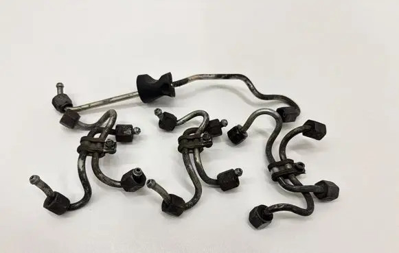 BMW 5 E60 E61 Fuel line pipe