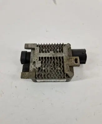 Ford C-MAX II Coolant fan relay 940002906