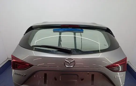 Mazda 3 II Tailgate/trunk/boot lid