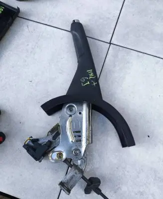 Seat Ibiza IV (6J,6P) Hand brake release handle 6j0711461