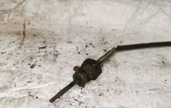 Volkswagen Golf VI Exhaust gas temperature sensor 03L906088