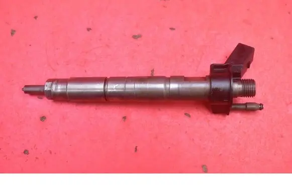 BMW 5 E60 E61 Fuel injector 7797877-05