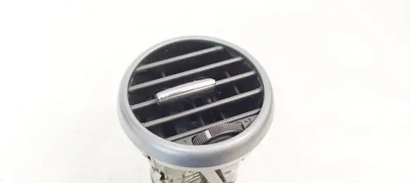 Seat Leon (1P) Dash center air vent grill 5P0819203