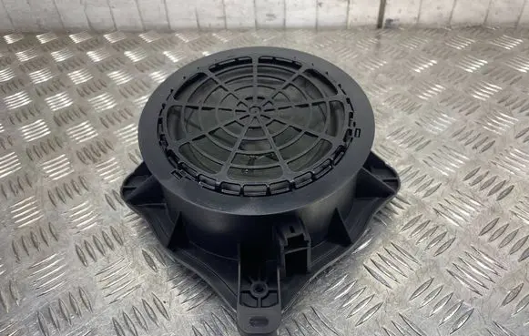Opel Astra L Subwoofer speaker 9842087880 02M2
