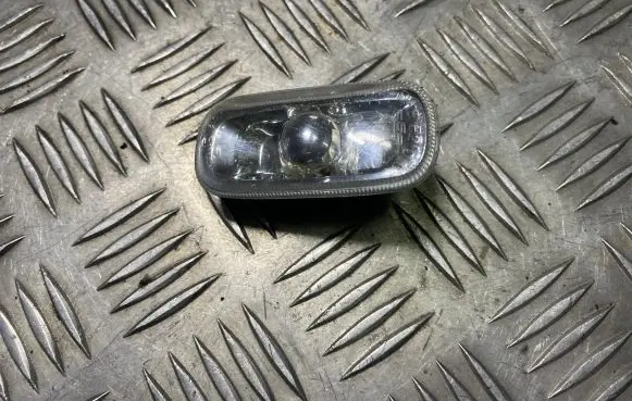 Audi A6 S6 C5 4B Front fender indicator light 8E0949127