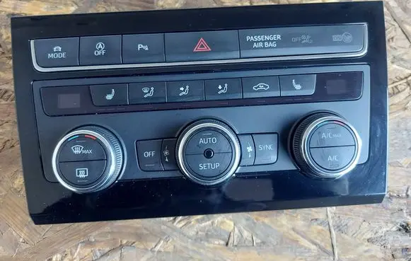 Seat Leon (5F) Climate control/heater control trim 5F0907044BL 5F0858060H