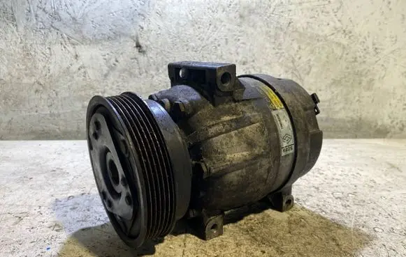Renault Scenic I Air conditioning (A/C) compressor (pump) 7700103536 6560769