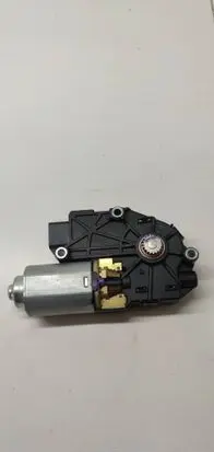 Hyundai Tucson TL Sunroof motor/actuator WR09C05AA 19123240