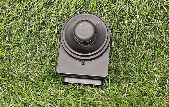 Opel Zafira C Wing mirror switch 13271827