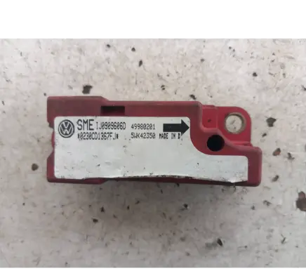 Volkswagen Golf IV Airbag deployment crash/impact sensor 1J0909606D 49980201 0230CD1367FJ