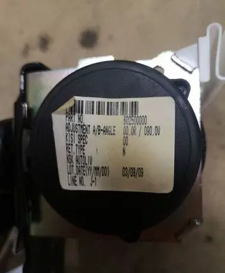 Mazda 3 I Middle seatbelt (rear) 602500000 6033305