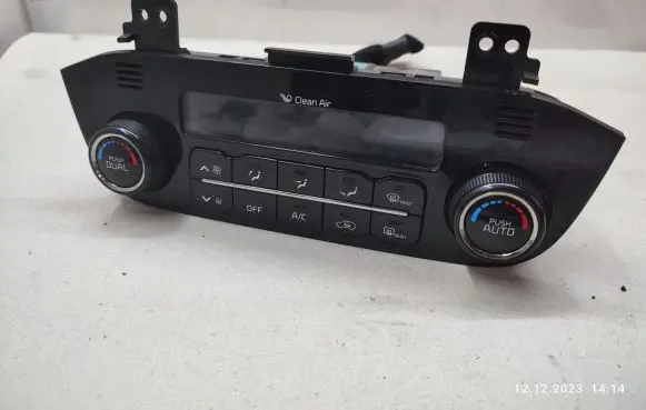 KIA Sportage Interior fan control switch 972503U900
