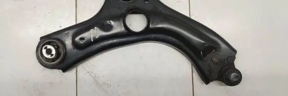 Renault Clio V Front lower control arm/wishbone 545042511R