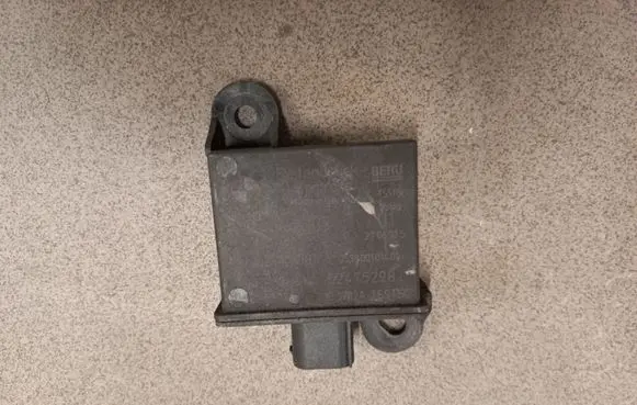 BMW 1 E82 E88 Tire pressure sensor 678184603