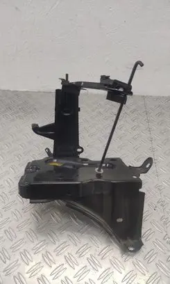 Toyota Yaris Battery box tray 