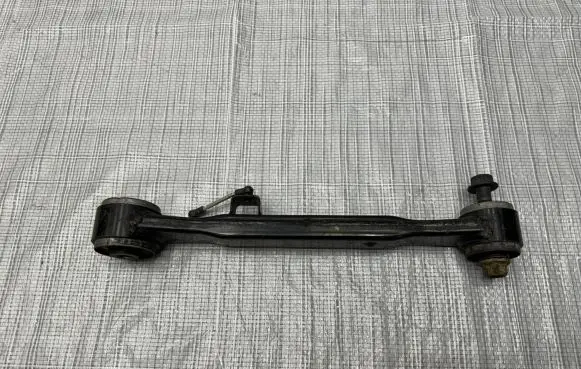Dodge RAM 1500 DS Front control arm 68279715AA