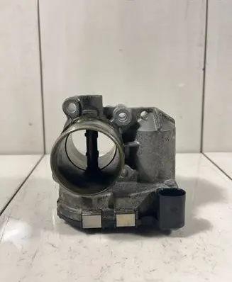 Renault Laguna III Throttle valve 8200330810E 8200330812 0281002681