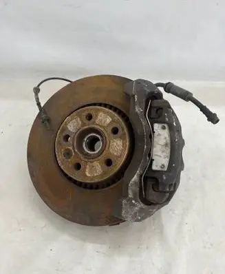 Volvo V70 Front wheel hub spindle knuckle 6G913k170A