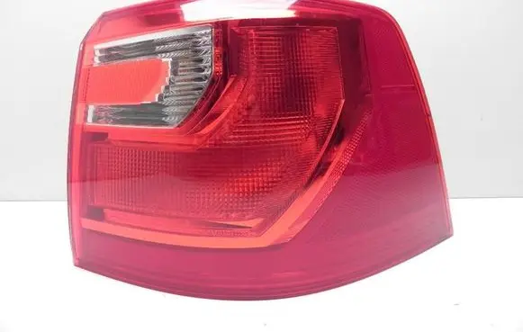 Seat Alhambra (Mk2) Rear/tail lights 7N5945096H