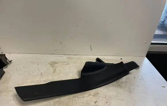 Volvo XC70 Rear sill trim cover BPGQC