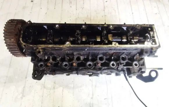 Citroen C5 Engine head 9634963010