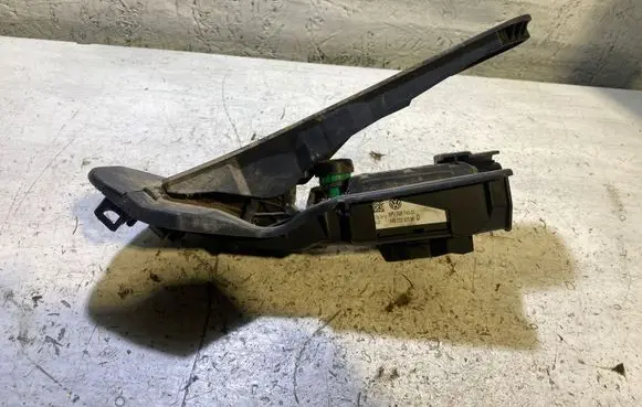 Skoda Octavia Mk2 (1Z) Accelerator throttle pedal 1K2723503M 6PV00874501