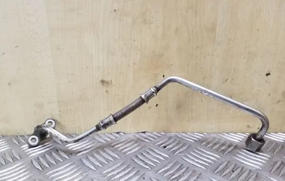 Volvo V70 Turbo turbocharger oiling pipe/hose