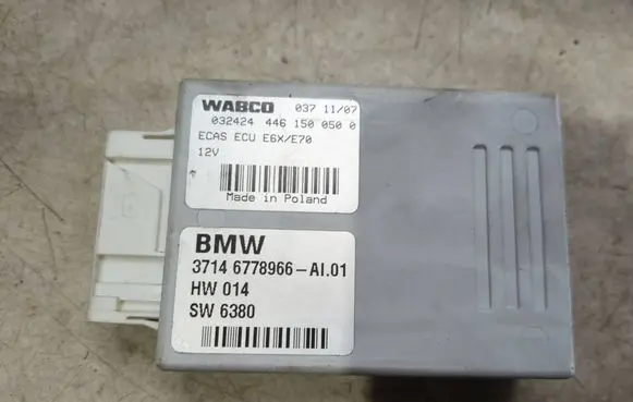 BMW 5 E60 E61 Air suspension control unit module (rear) 6778966 032424 4461500500