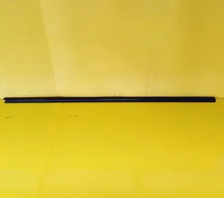 Front door glass trim molding