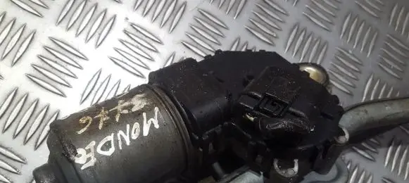 Ford Mondeo Mk III Wiper motor 0390241702 1S7117508AA