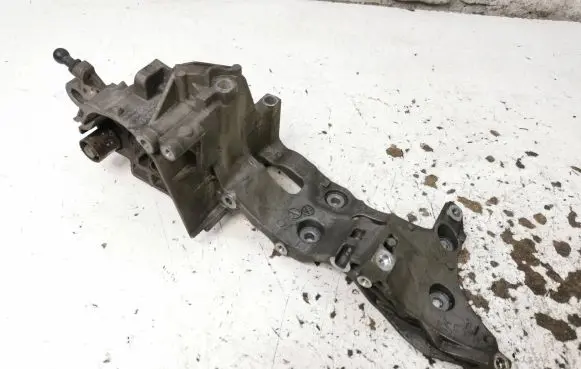 Audi A3 S3 8V Fuel pump bracket 04L903143D 118040925