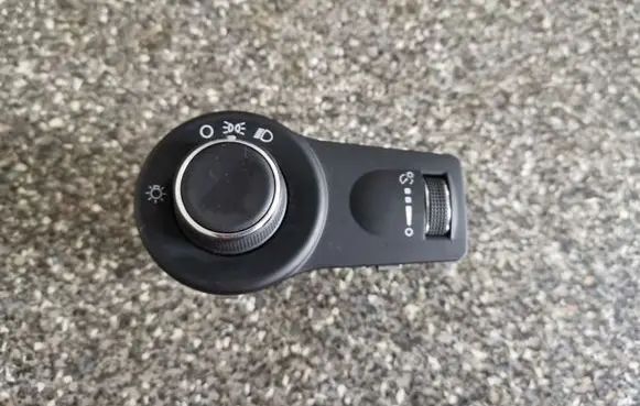 Fiat 500X Light switch