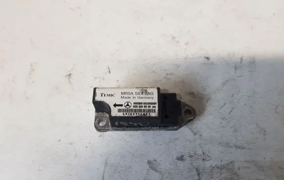 Mercedes-Benz E W210 Airbag deployment crash/impact sensor 0008209926 0003981202005000 A9T8D30AKX2