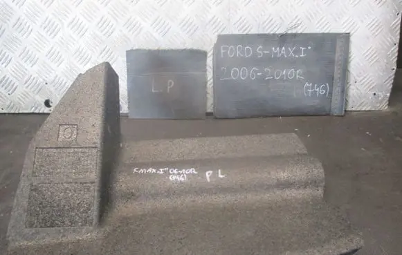 Ford S-MAX Voltmeter 