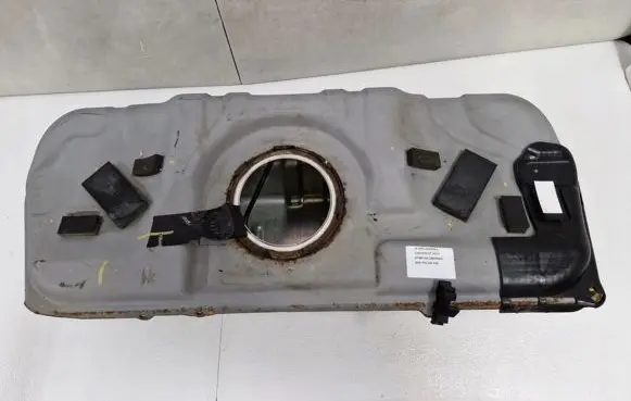 Opel Ampera Fuel tank 