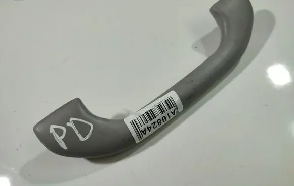 Mitsubishi Endeavor Front interior roof grab handle