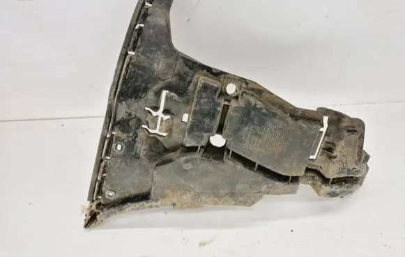 Volvo V70 Front bumper mounting bracket 08693182 BP3EA