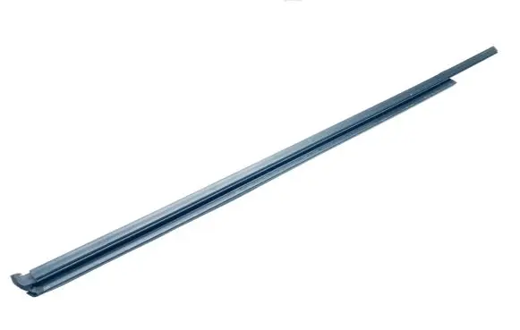 Porsche Cayenne (92A) Rubber seal front door window/glass 95853147102