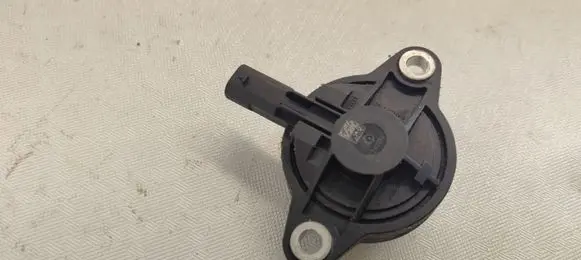 Audi Q7 4M Camshaft position sensor 06M109259N