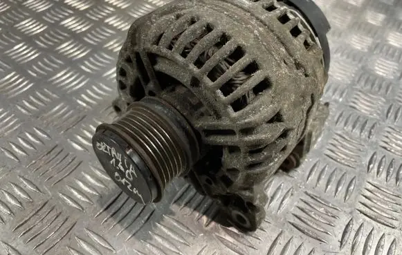 Skoda Octavia Mk2 (1Z) Generator/alternator 06f903023f