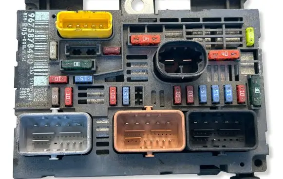 Peugeot Partner BSM Control unit 9675878480