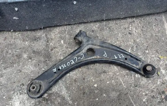 Citroen C-Crosser Front lower control arm/wishbone
