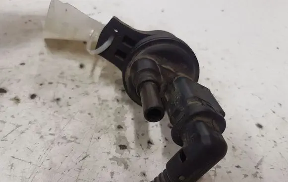 Citroen C4 I Vacuum valve 9671744280