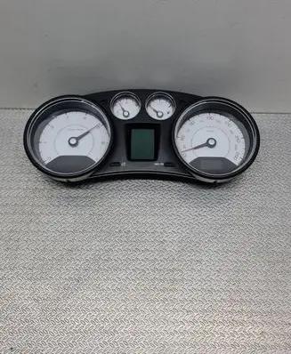 Peugeot 308 Speedometer (instrument cluster) 5550015540
