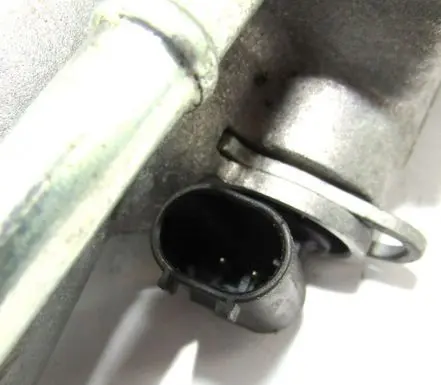 Chrysler PT Cruiser Thermostat housing 