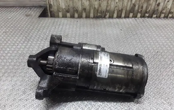 Peugeot 607 Starter motor D8R27