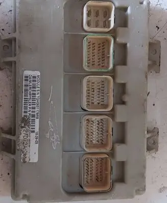 Chrysler Voyager Engine control unit/module P04686921al