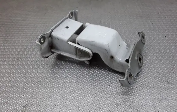 Nissan Primastar Loading door upper hinge 