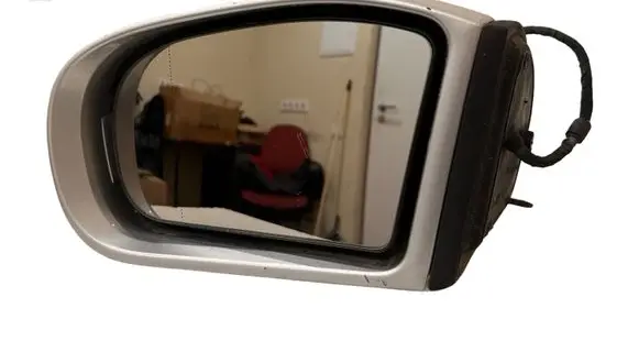 Mercedes-Benz C W203 Front door electric wing mirror 413133417