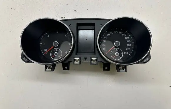 Volkswagen Golf VI Speedometer (instrument cluster) 5K0920870CX A2C81401500
